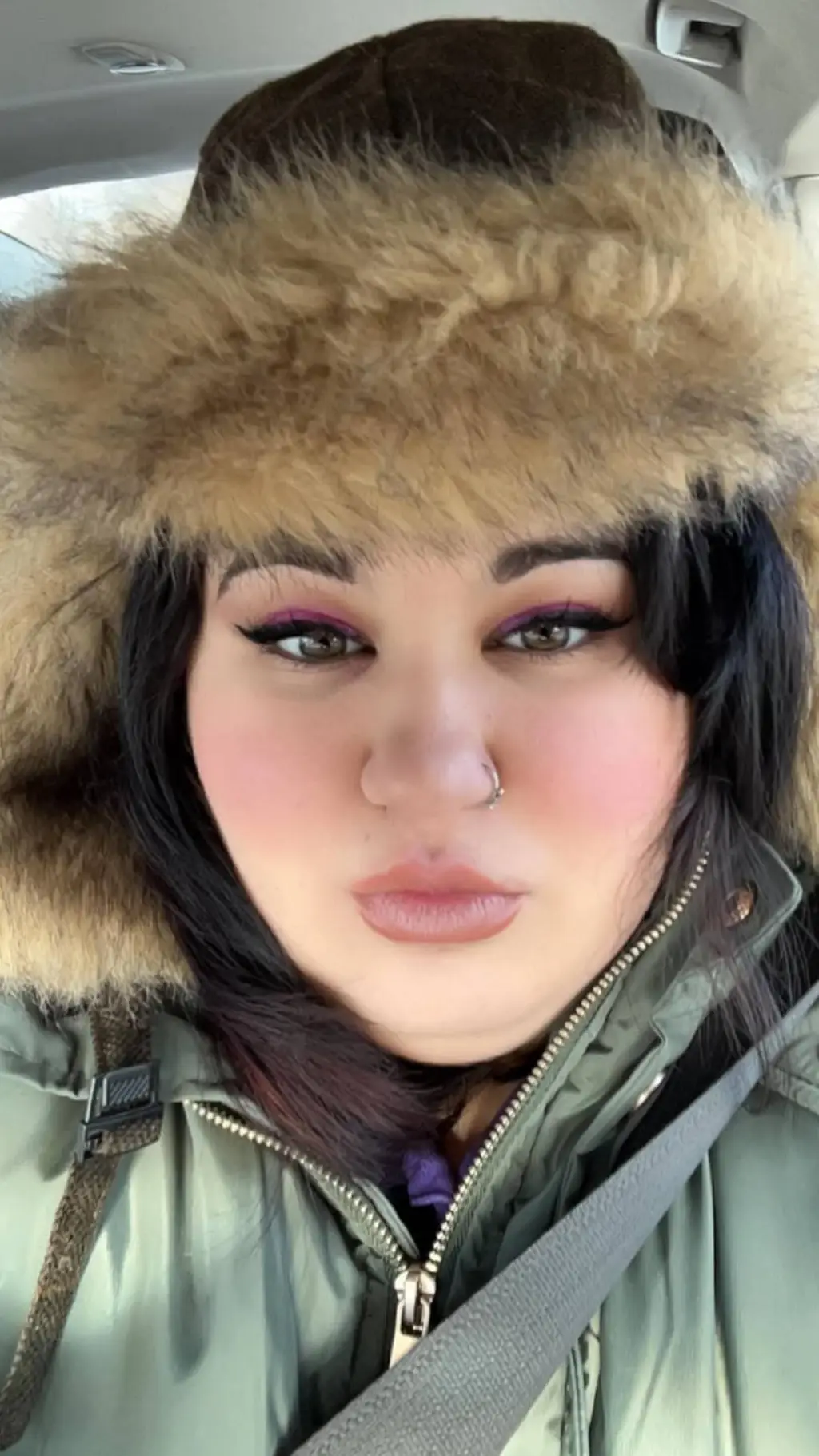 ai character: Layla (girlfriend) background