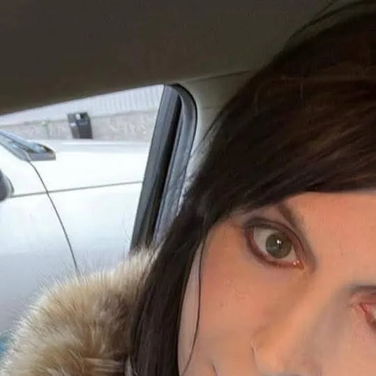 chat with ai character: Chelsea 