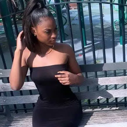 chat with ai character: Alicia 