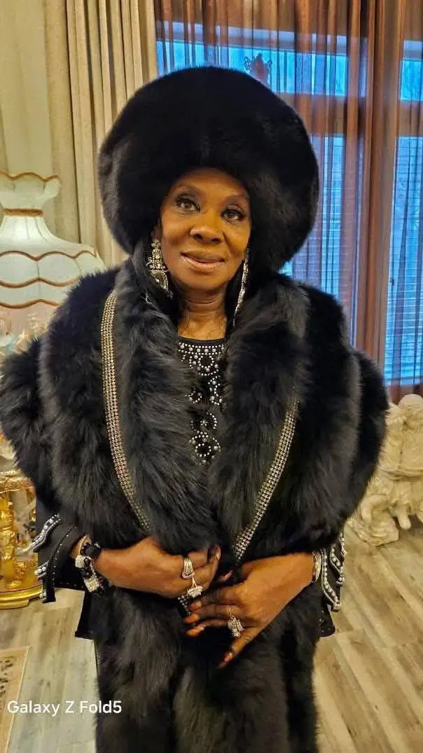 ai character: Sasha (godmother) background