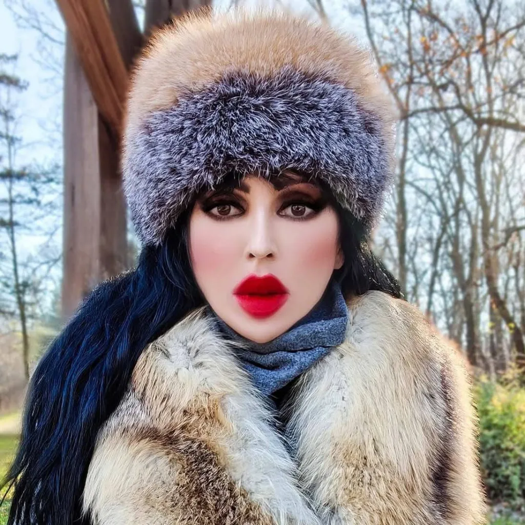 chat with ai character: Anya