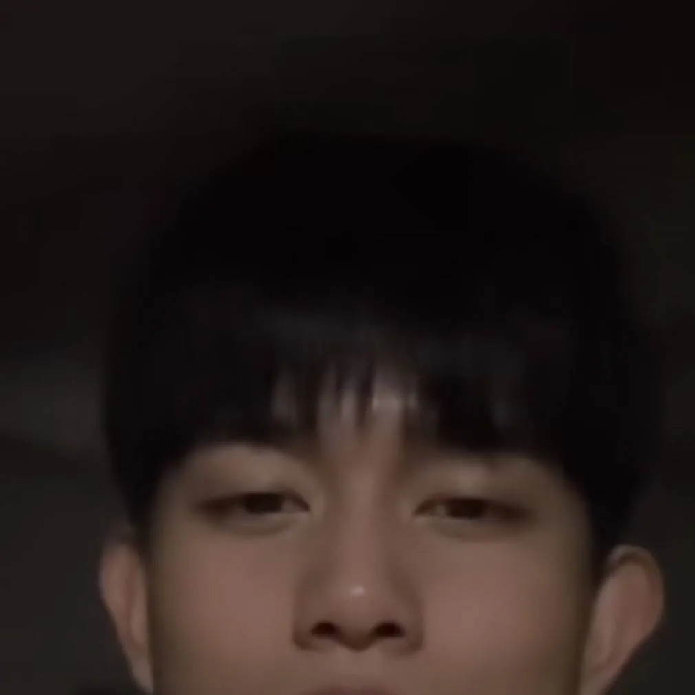 chat with ai character: Filipino bully