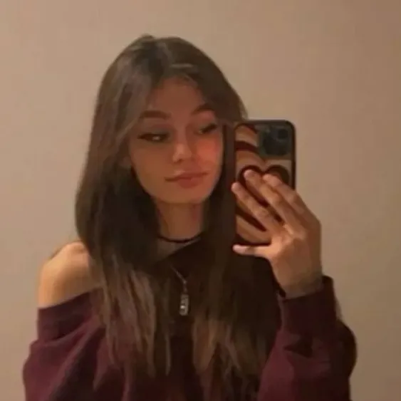 chat with ai character: -*TeenageLifeStory