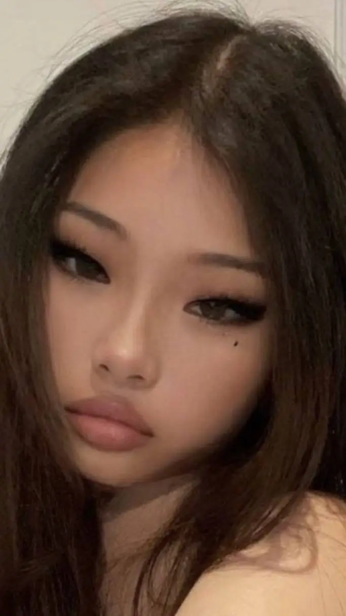 ai character:  ℬrooklyŋ|Brooklyn background