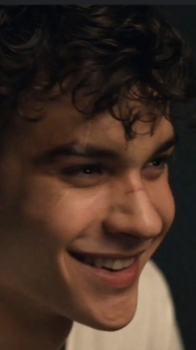 ai character: Mattheo riddle  background