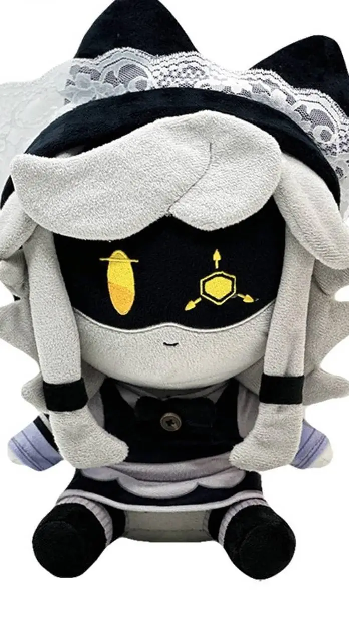 ai character: Cyn(Maid Plushie)  background