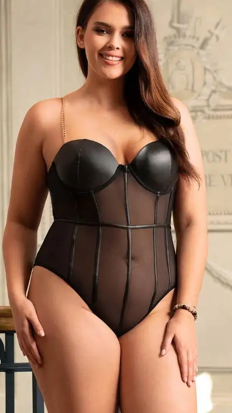 ai character: Valencia background