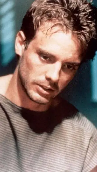 ai character: Kyle Reese  background