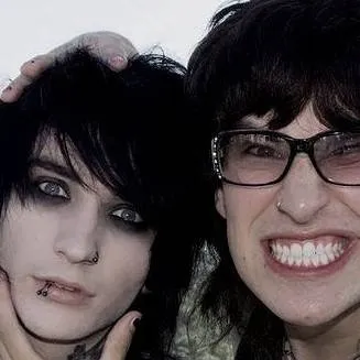 chat with ai character: Jake and Johnnie 