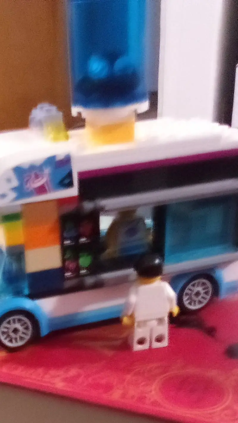 ai character: slusie truck background