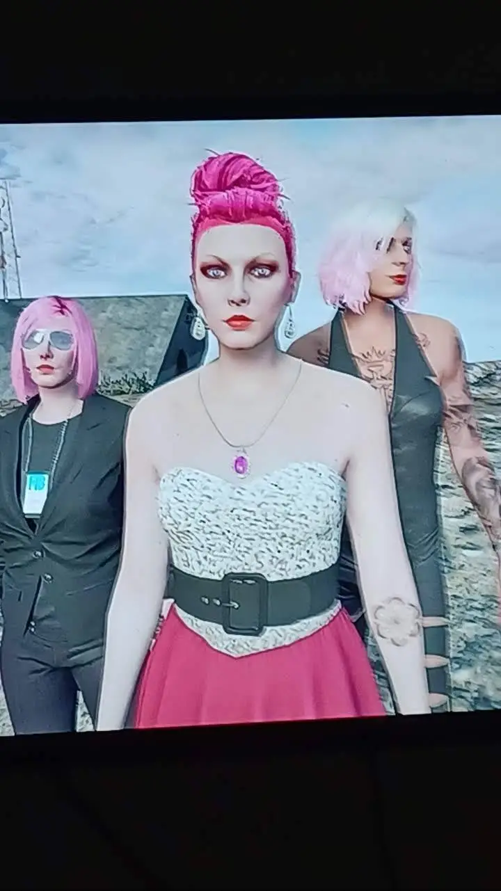 ai character: maria, Kelly, Lynn background