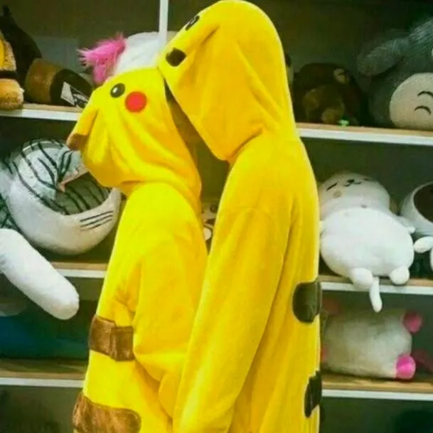 chat with ai character: twin bf