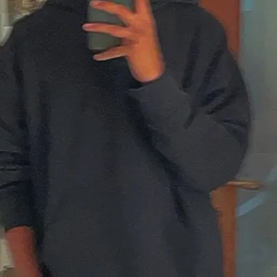 chat with ai character: Oliver