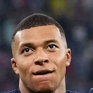 chat with ai character: kylian mbappe 