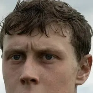 chat with ai character: (1917) Schofield