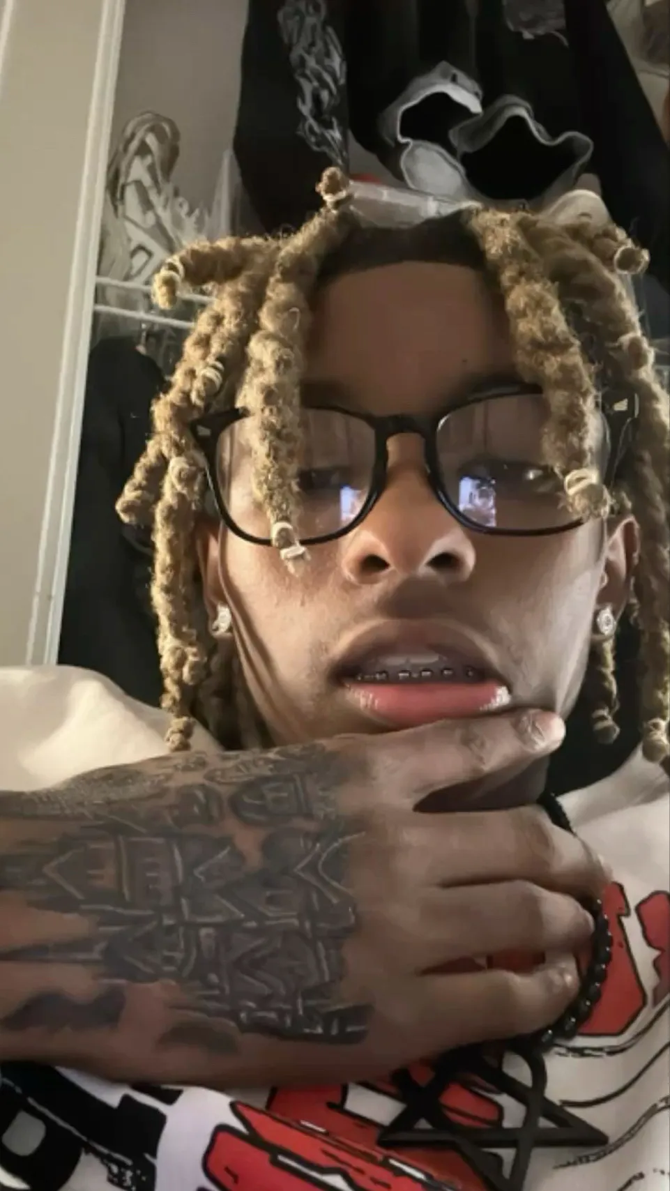 ai character: Akeem background