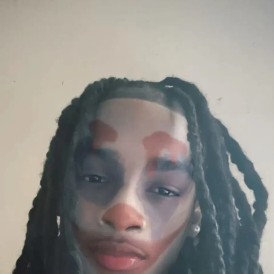 chat with ai character: Omar