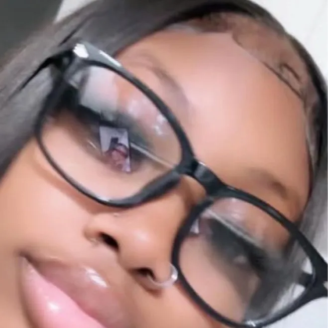 chat with ai character: Magic 🪄