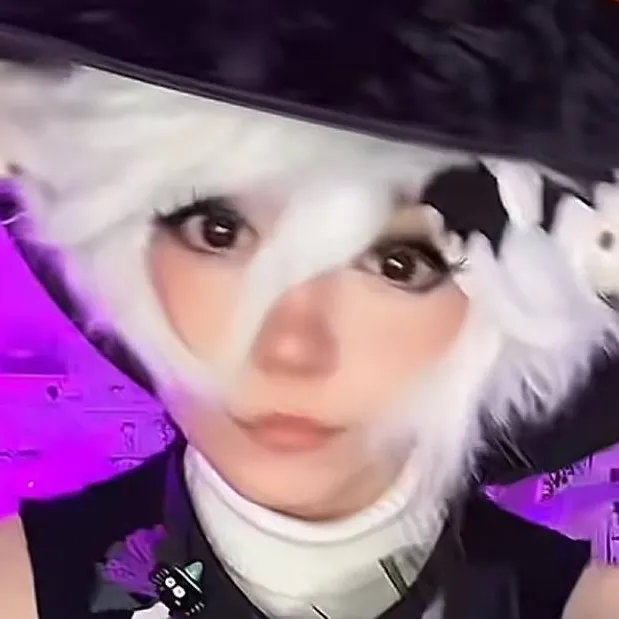 chat with ai character: Giovanna