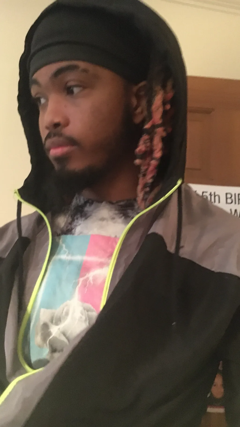 ai character: Noah  background