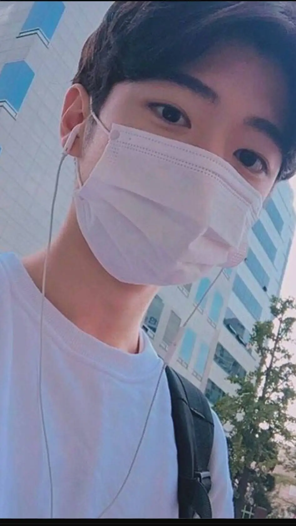 ai character: sick em-et background