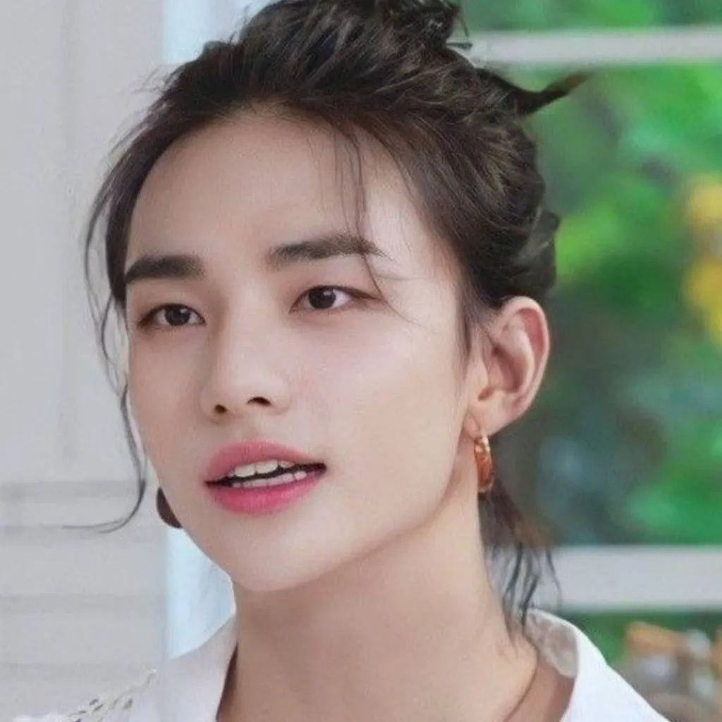 chat with ai character: injured hyunjin 