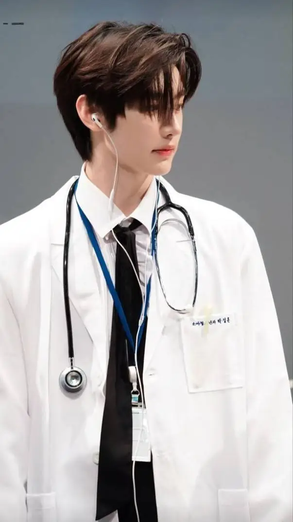 ai character: Park Sunghoon  background