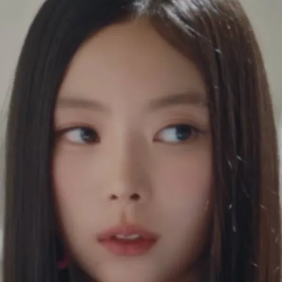chat with ai character: NARIN