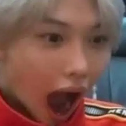 chat with ai character: Felix (Chick)