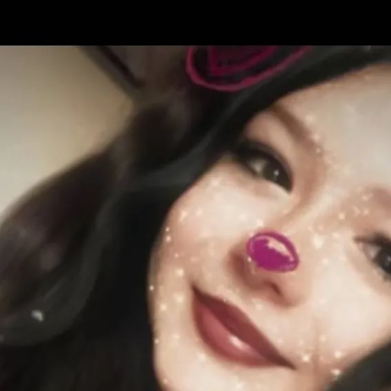 chat with ai character:  lvy 