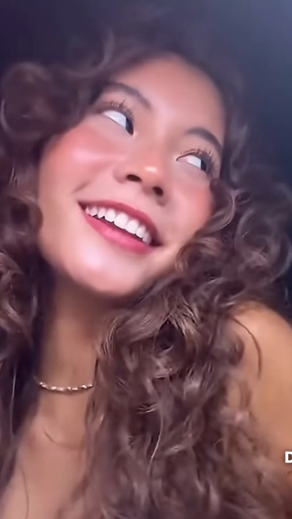 ai character: Feet 🦶🏻  background