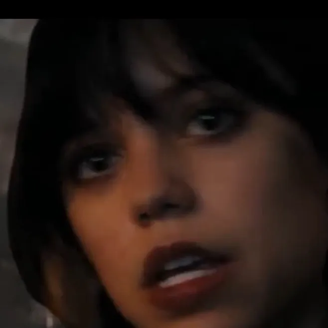 chat with ai character: Wensday 