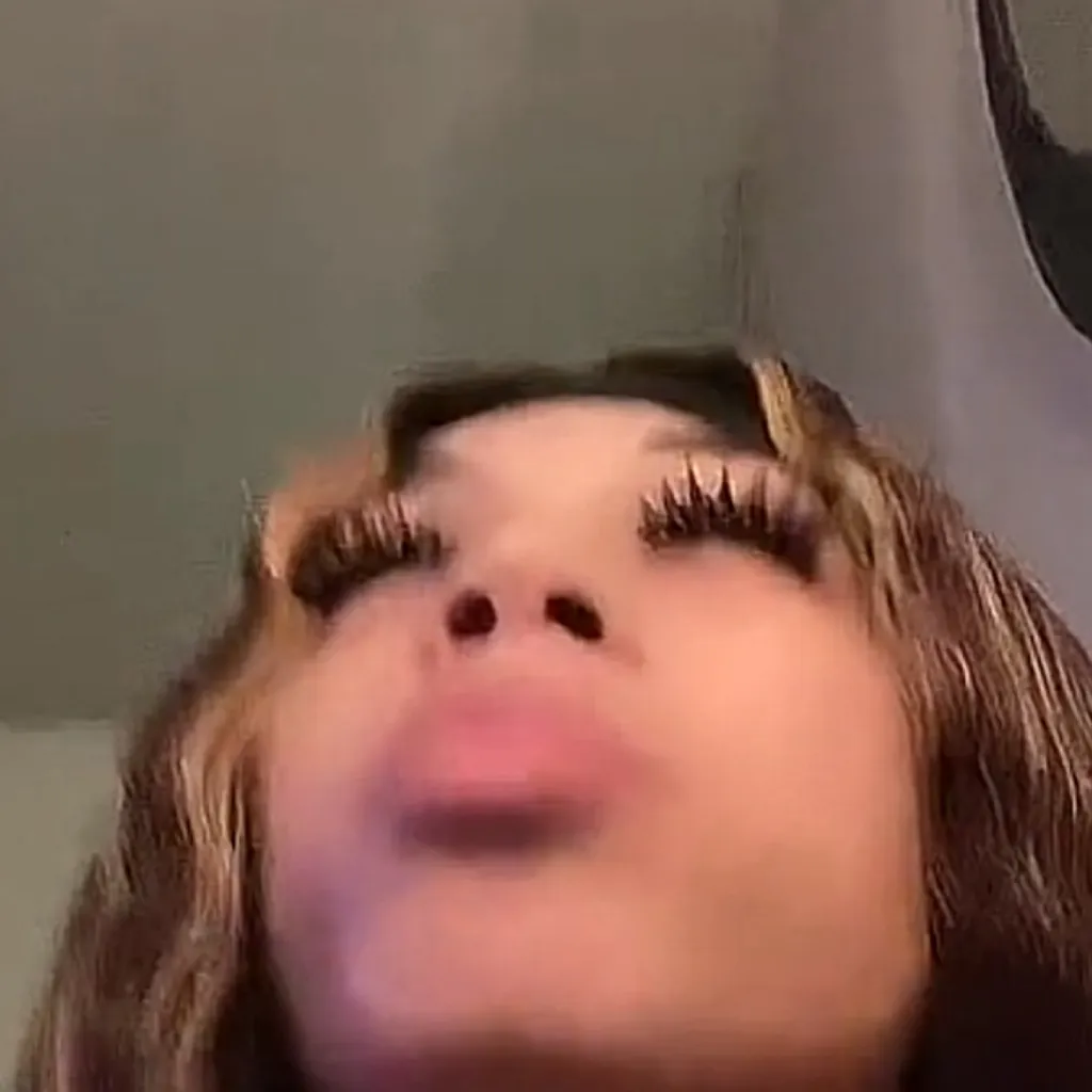 chat with ai character: Jocelyn ￼