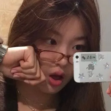 chat with ai character: Yoonchae Jeung 