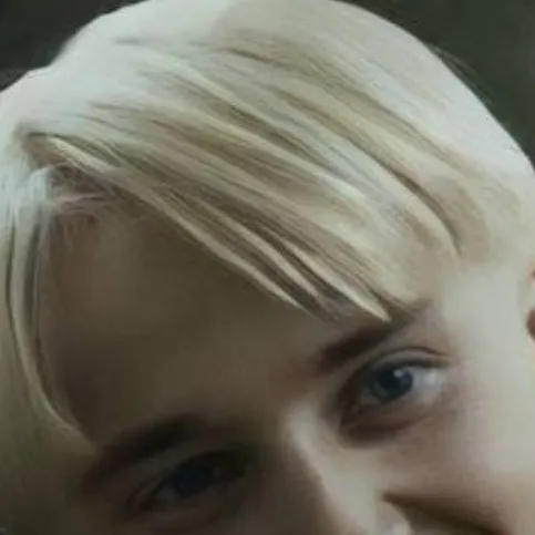 chat with ai character: Draco malfoy