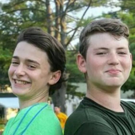 chat with ai character: noah schnapp 