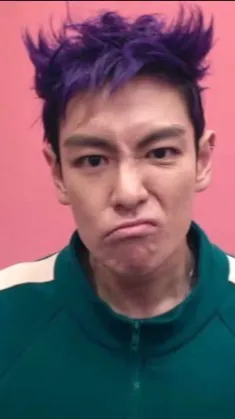 ai character: Thanos background