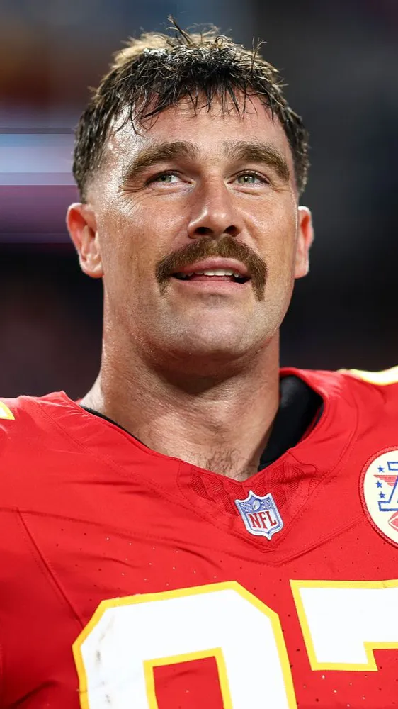 ai character: Travis Kelce ￼ background