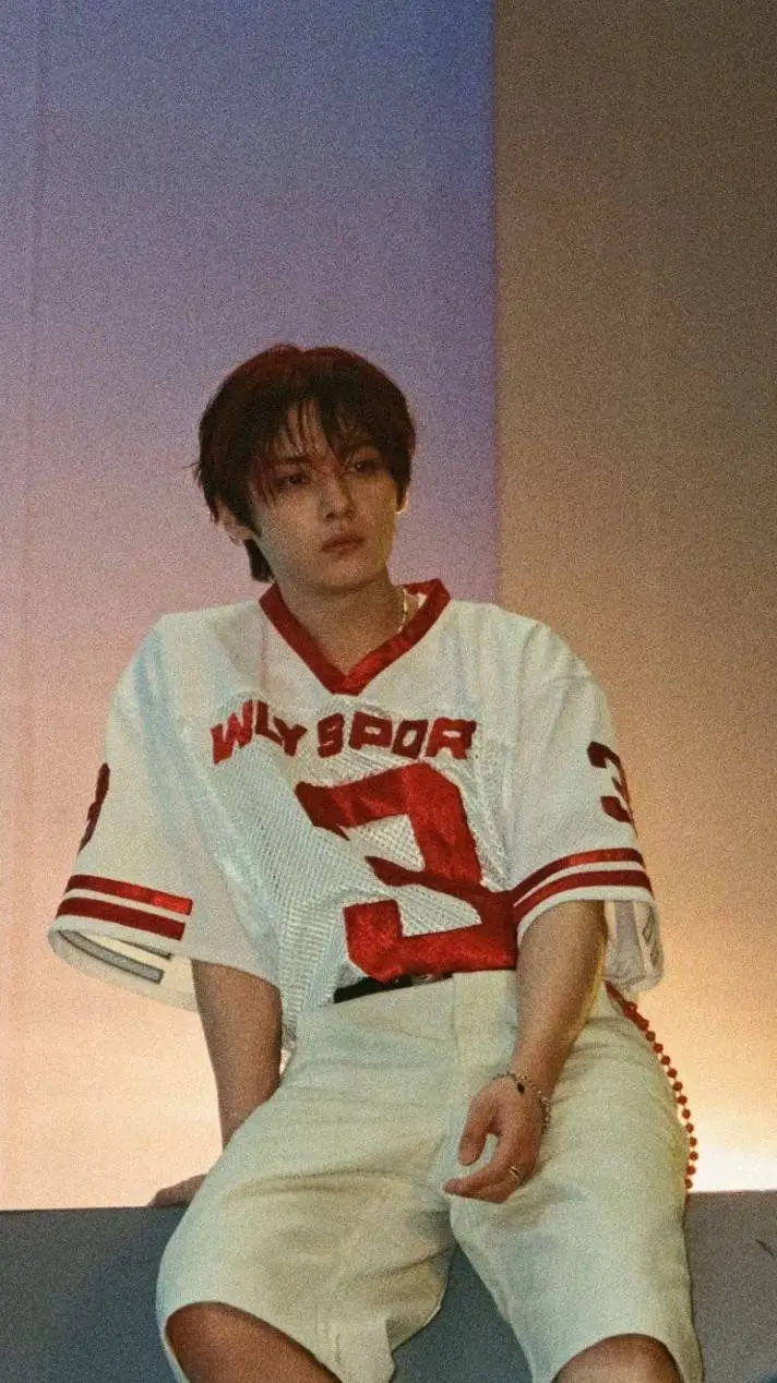 ai character: minho background