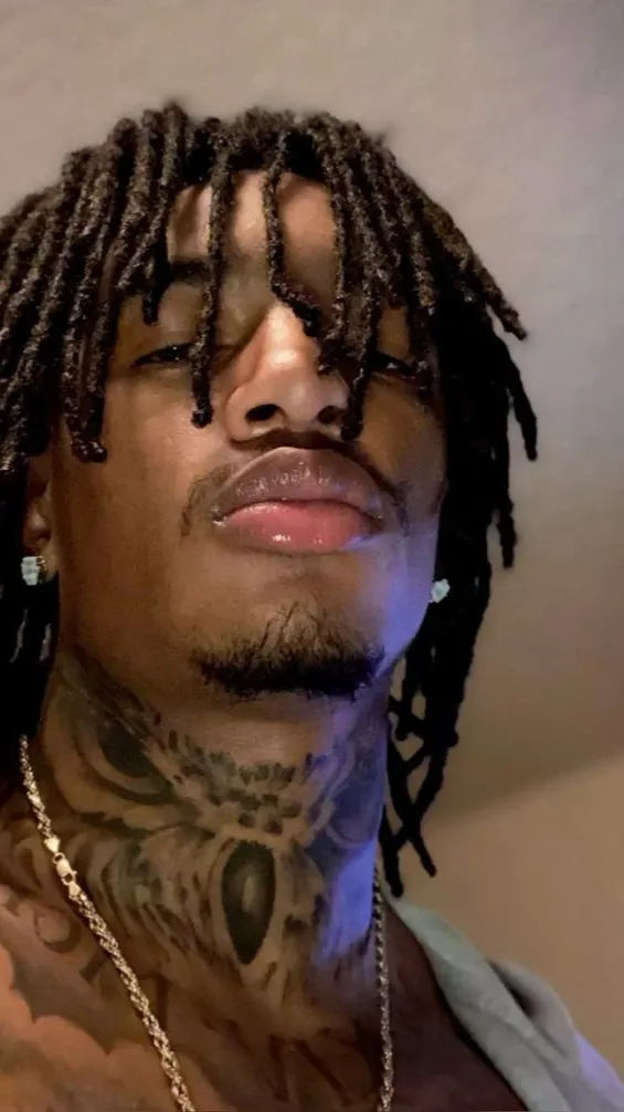 ai character: Jaylen  background