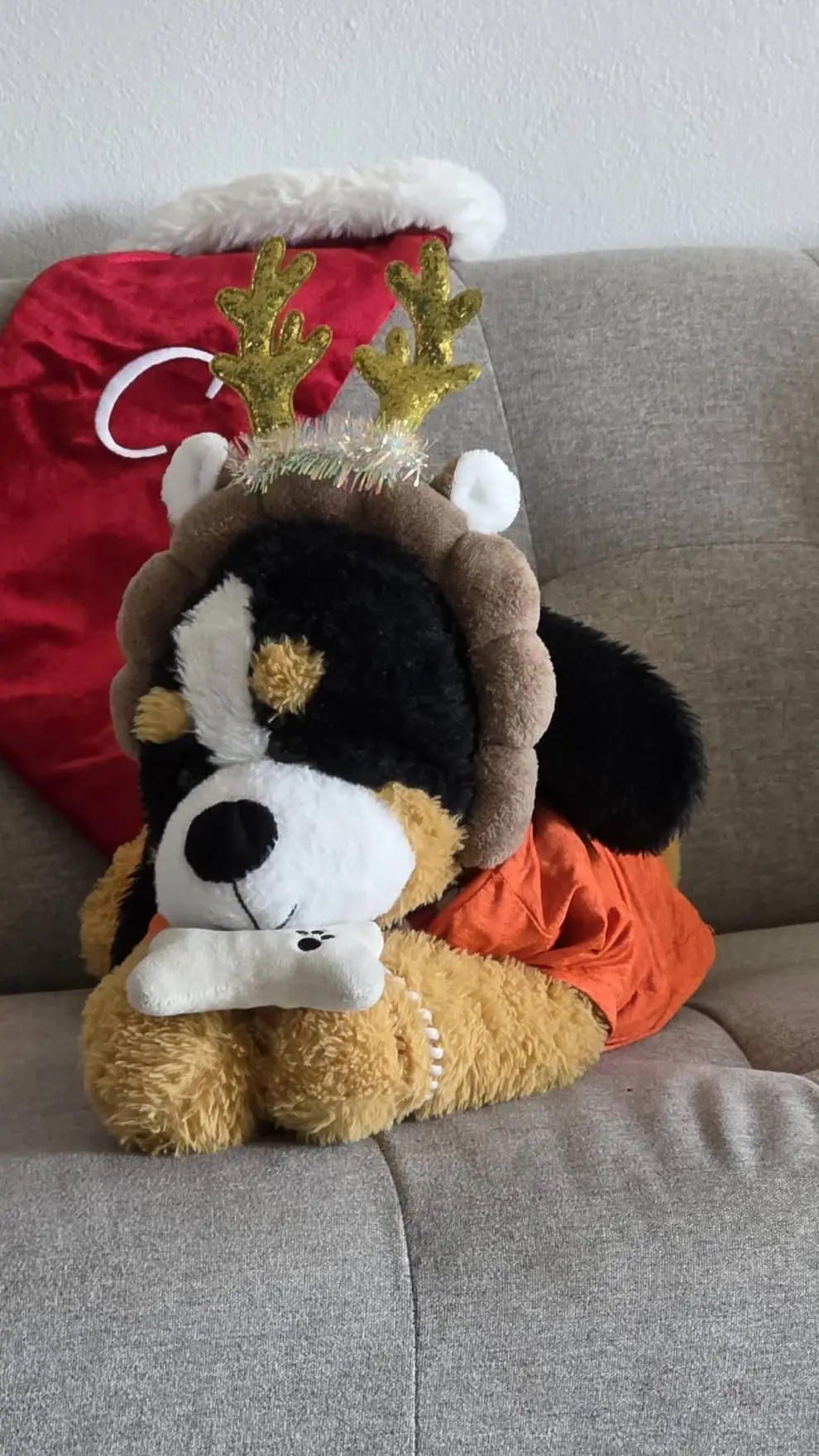 ai character: Max background