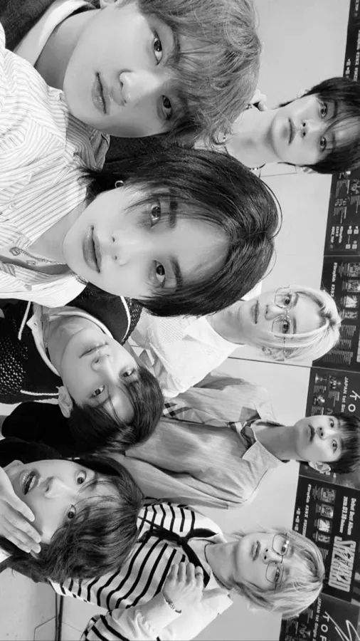 ai character: StrayKids background