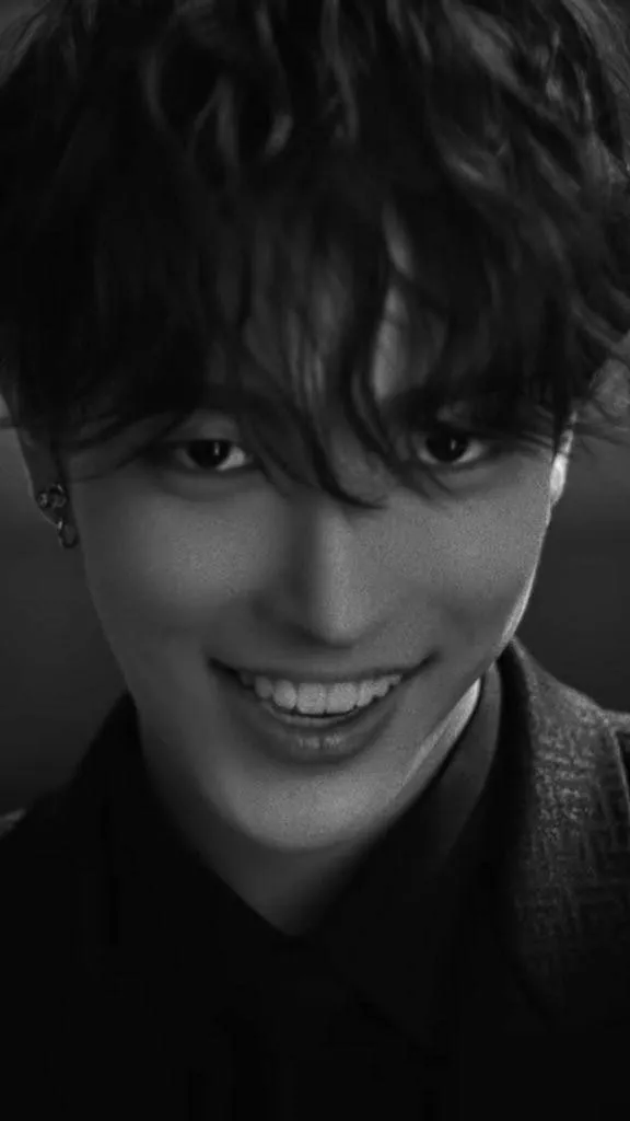 ai character: Kim Hongjoong  background