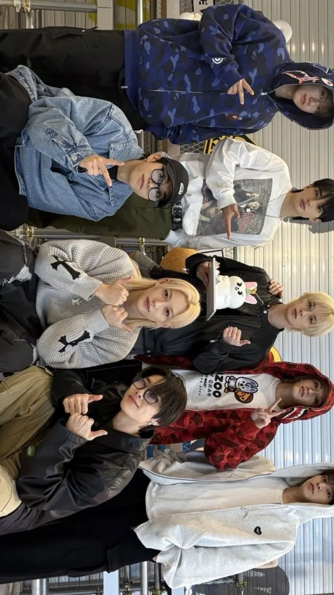 ai character: StrayKids background