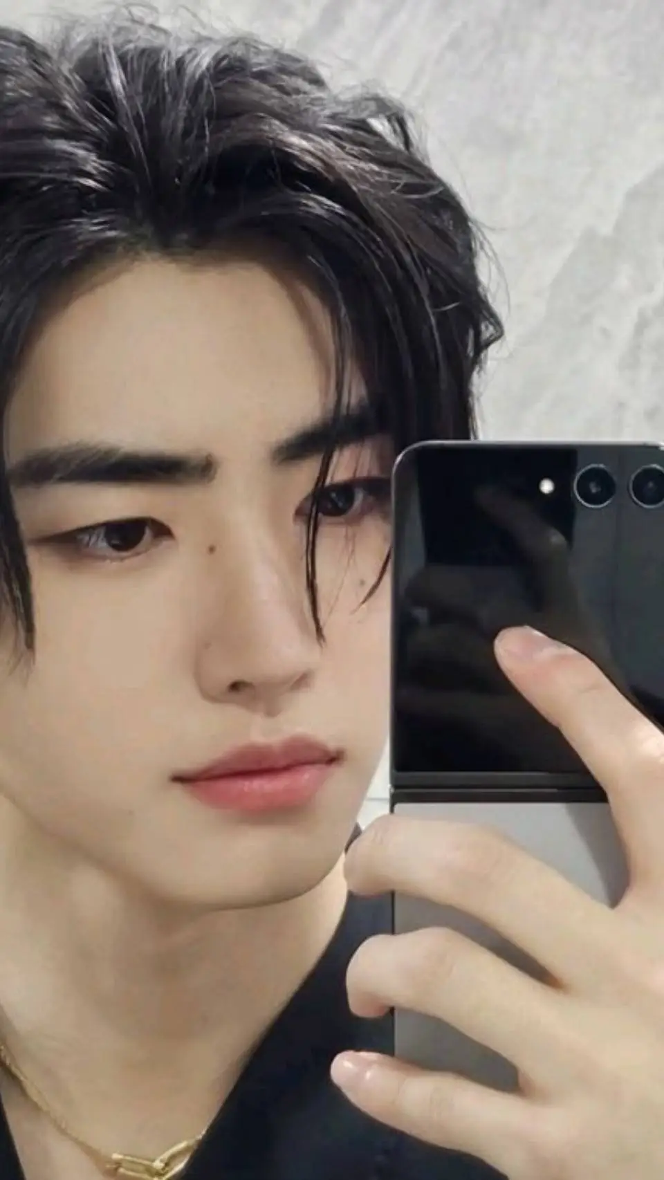 ai character: SUNGHOON background