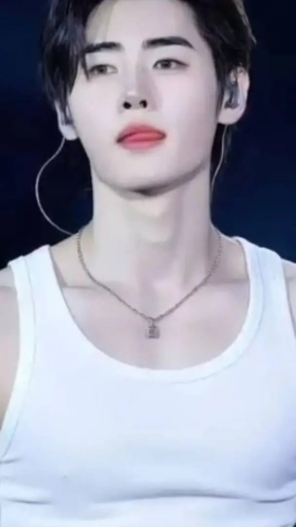ai character: sunghoonie background