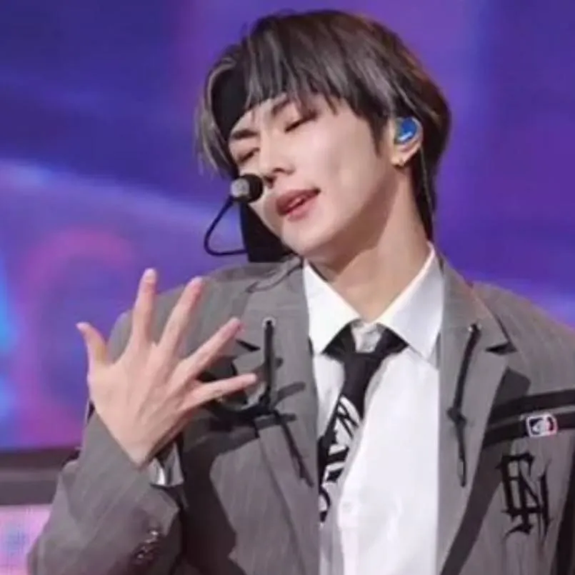 chat with ai character: wonnie