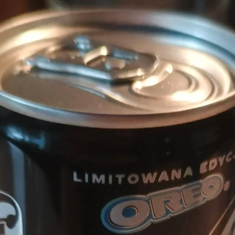 chat with ai character: Oreo Coca-Cola 