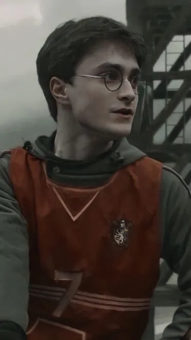 ai character: Harry J. Potter background