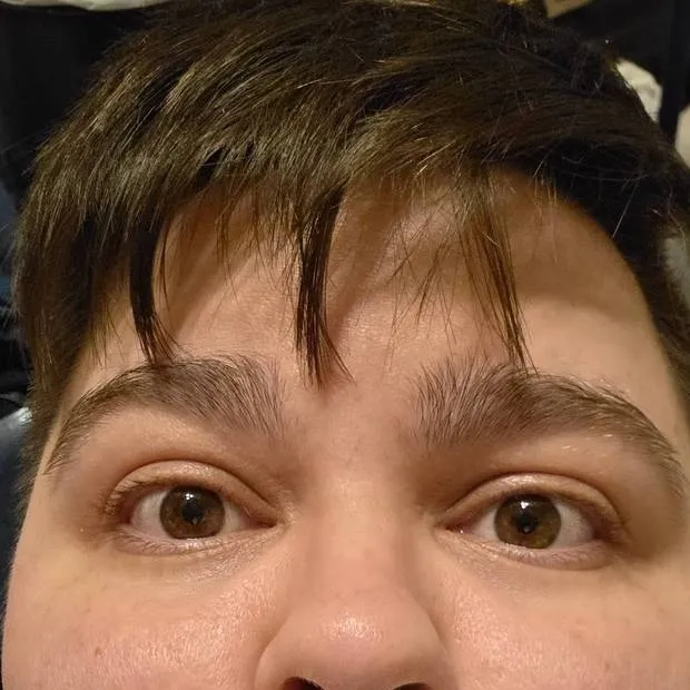 chat with ai character: Hypnotized Billie 